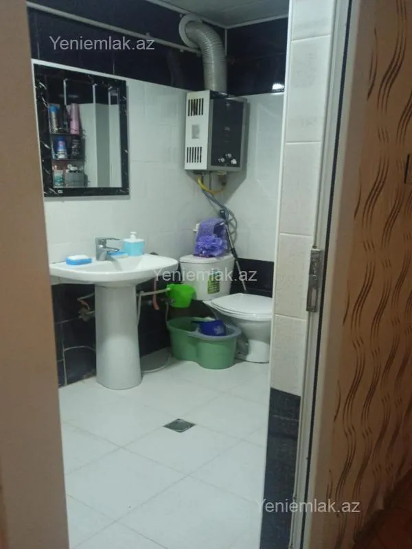 Satılır 2 otaqlı köhnə tikili 50 m²