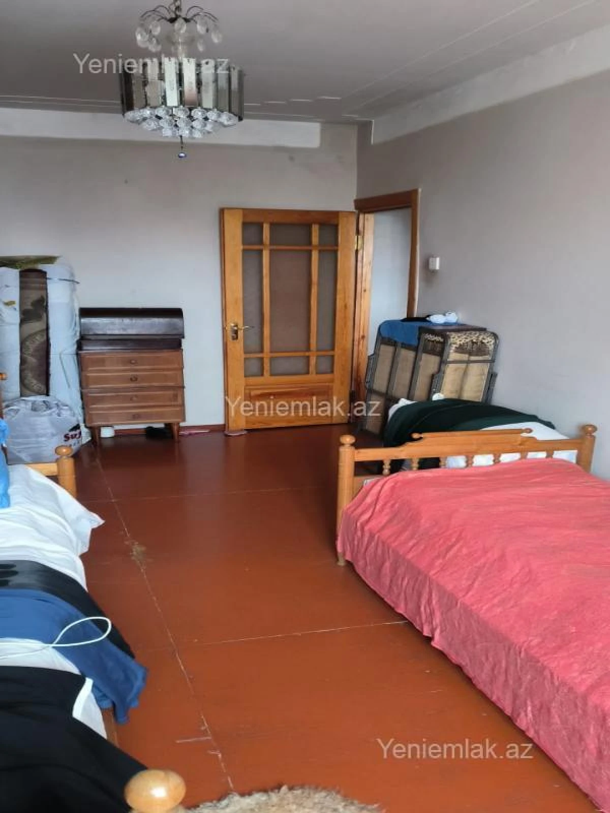 Satılır 4 otaqlı köhnə tikili 80 m²