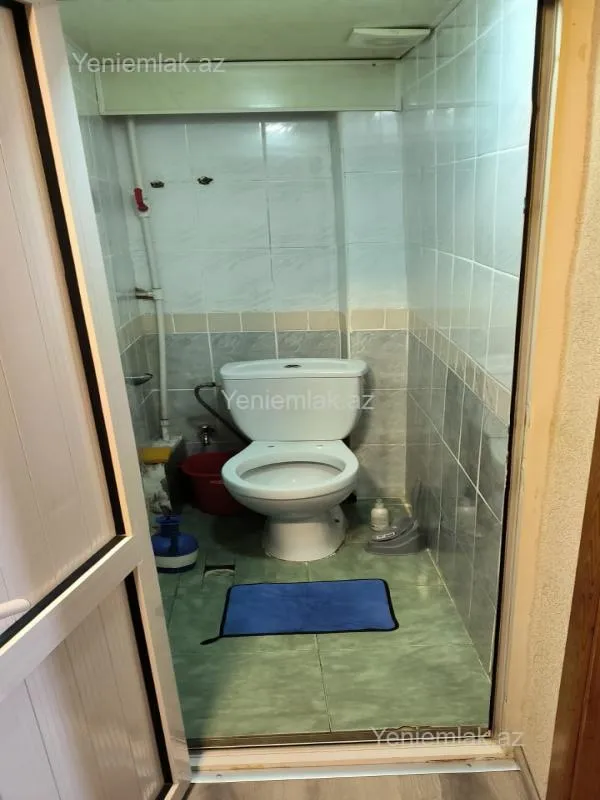 Satılır 4 otaqlı köhnə tikili 80 m²