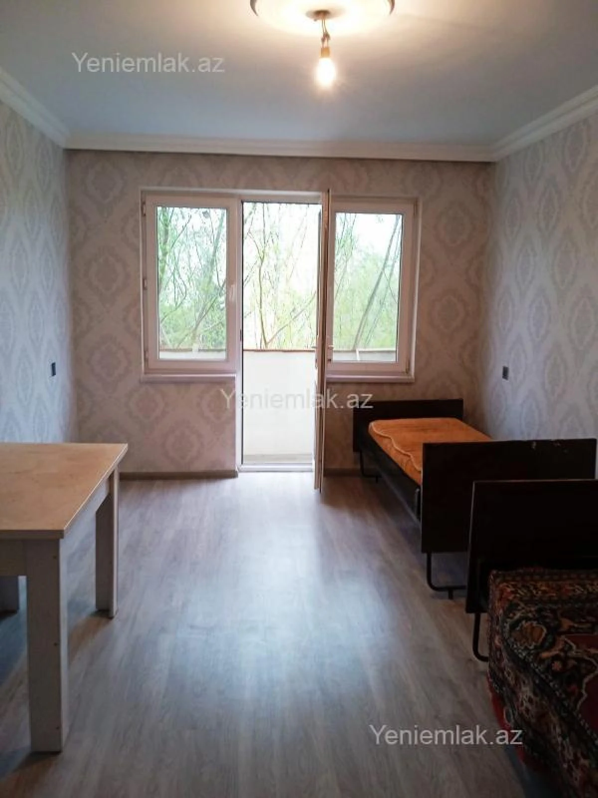 Satılır 1 otaqlı köhnə tikili 31 m²