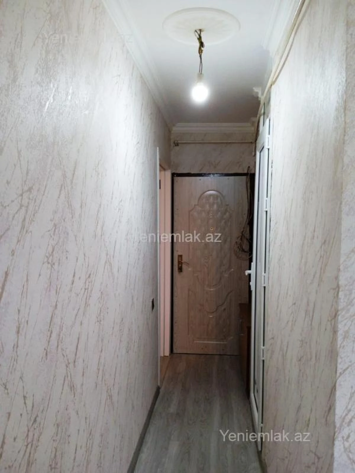 Satılır 1 otaqlı köhnə tikili 31 m²