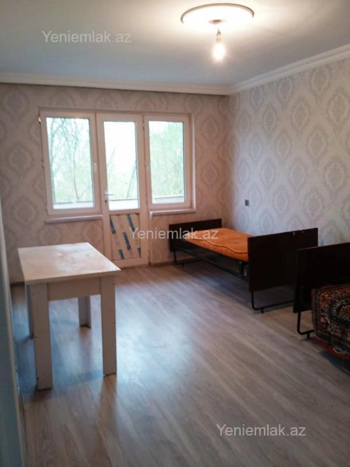 Satılır 1 otaqlı köhnə tikili 31 m²
