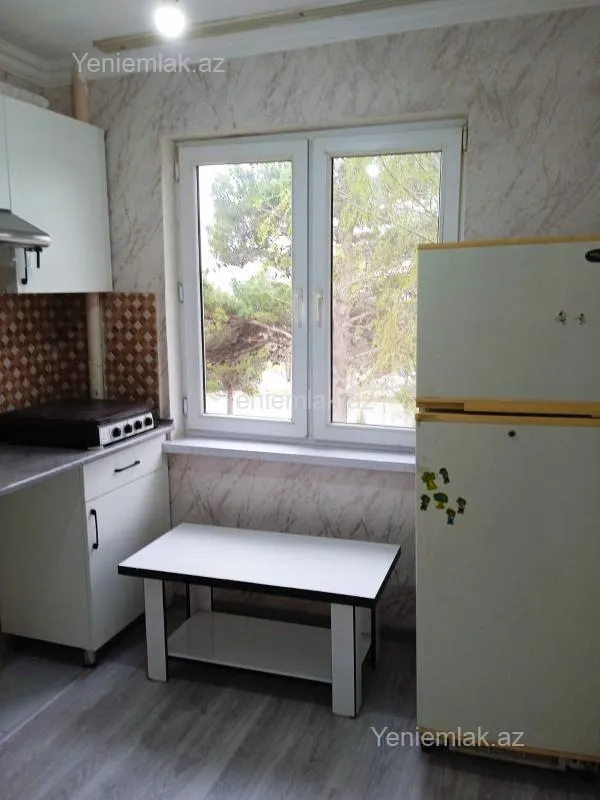 Satılır 1 otaqlı köhnə tikili 31 m²