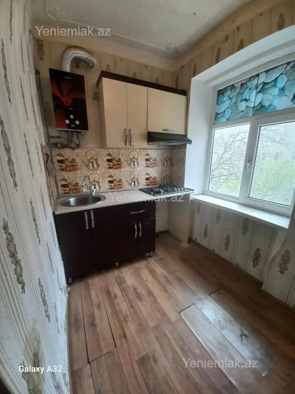 Satılır 2 otaqlı köhnə tikili 47 m²