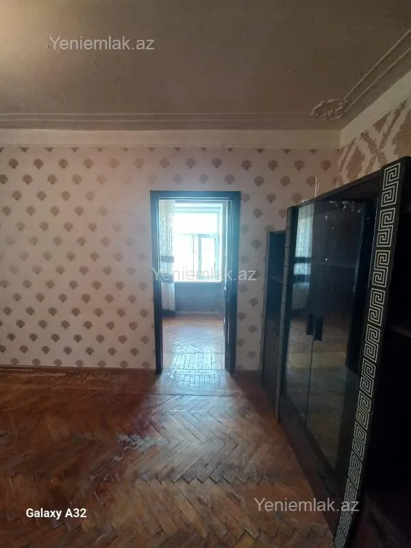 Satılır 2 otaqlı köhnə tikili 47 m²