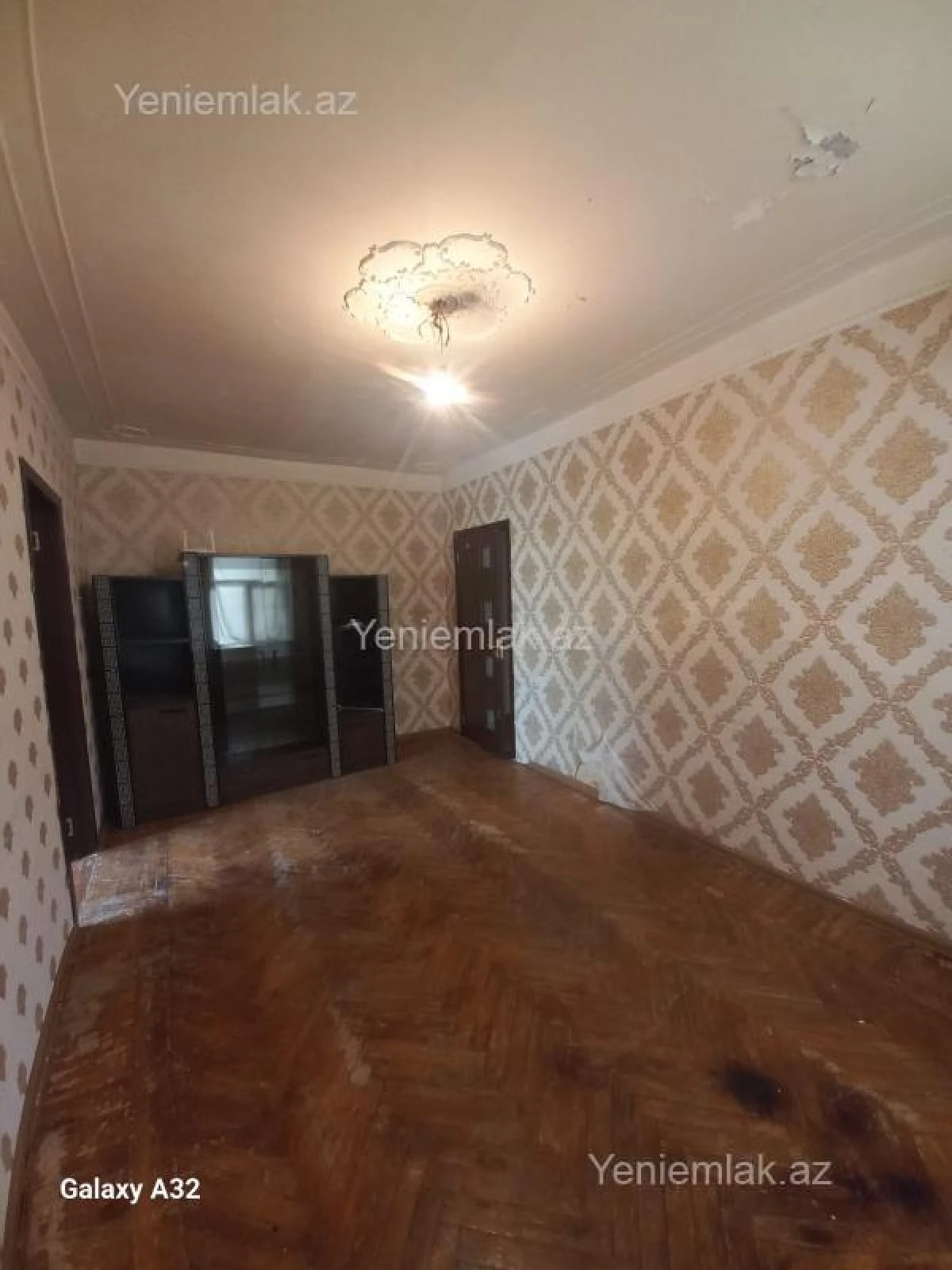 Satılır 2 otaqlı köhnə tikili 47 m²