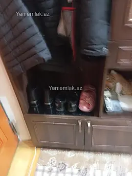 Satılır 2 otaqlı köhnə tikili 52 m²
