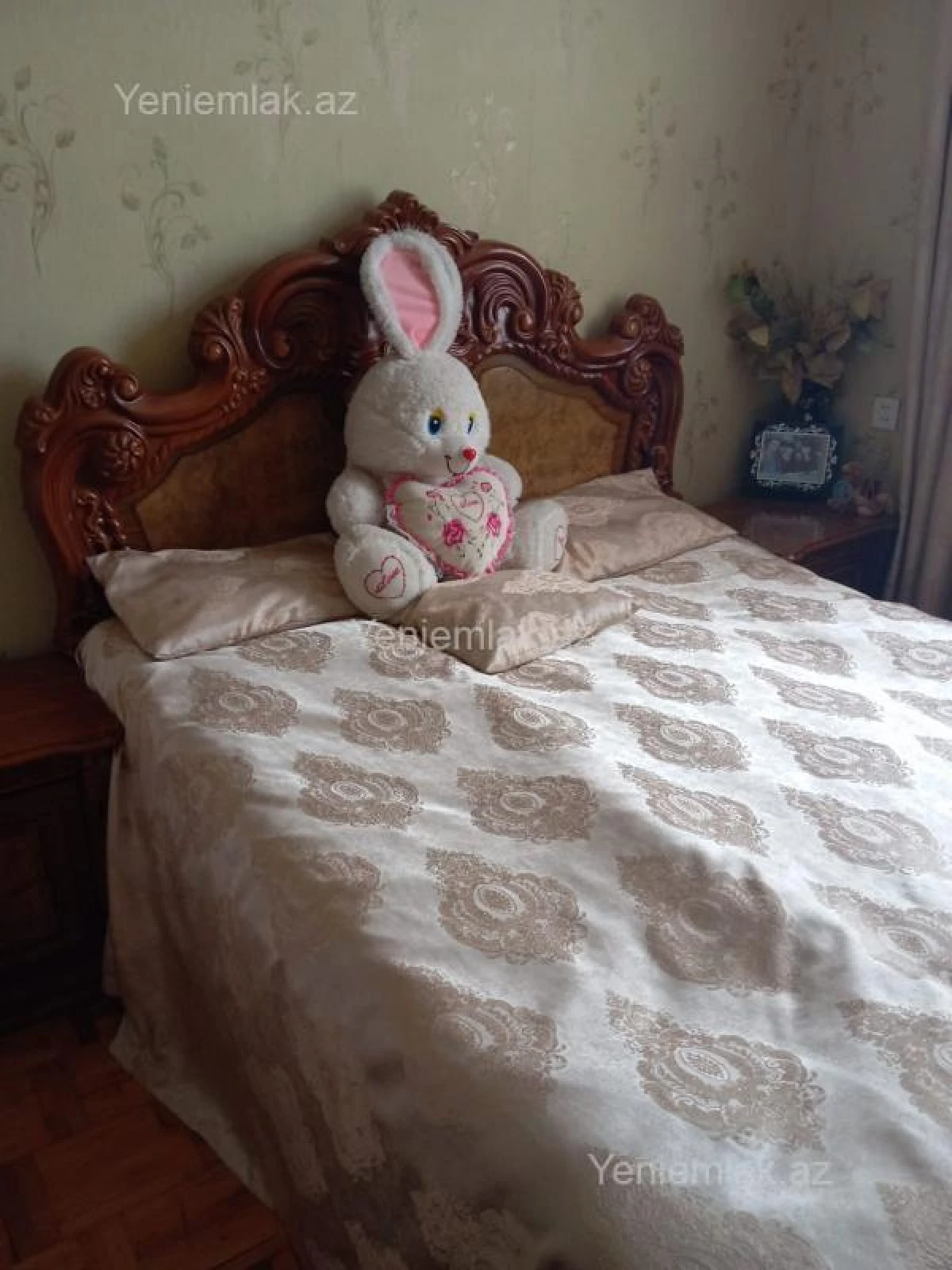 Satılır 2 otaqlı köhnə tikili 52 m²