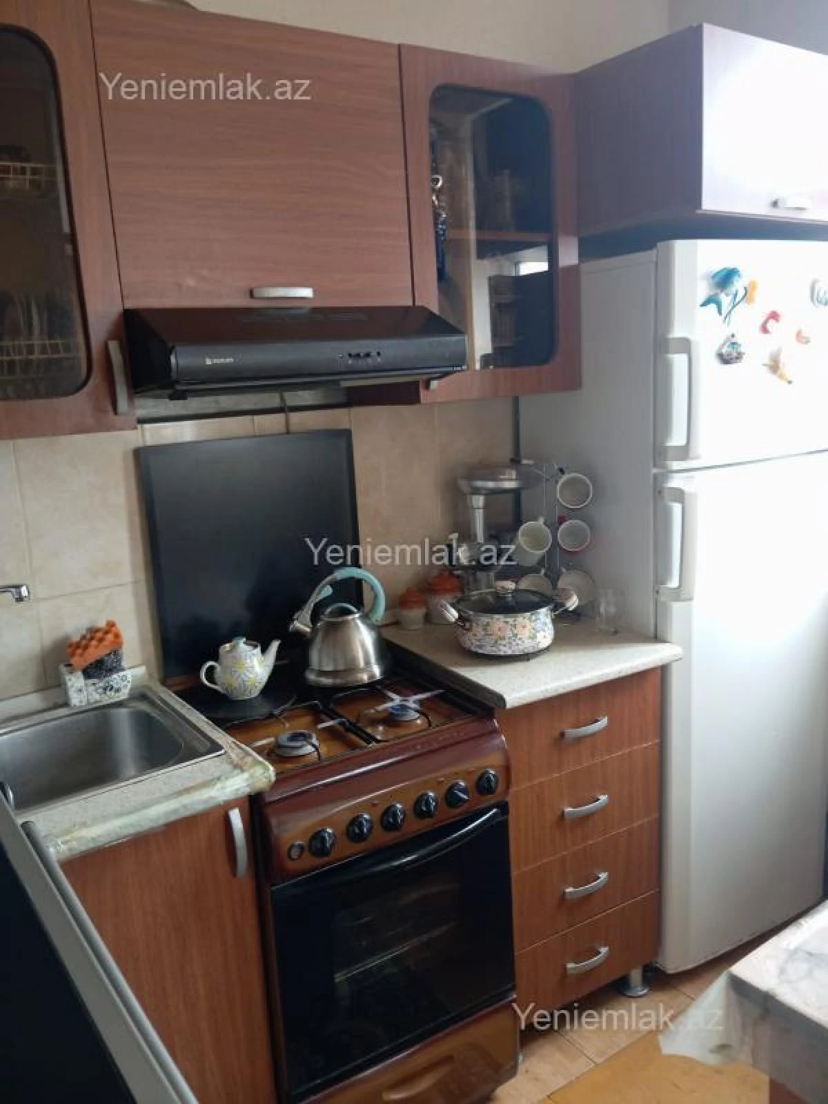 Satılır 2 otaqlı köhnə tikili 52 m²