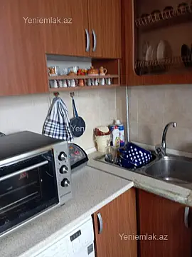 Satılır 2 otaqlı köhnə tikili 52 m²