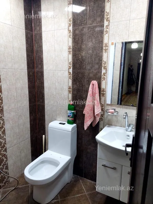Satılır 5 otaqlı həyət evi 165 m²