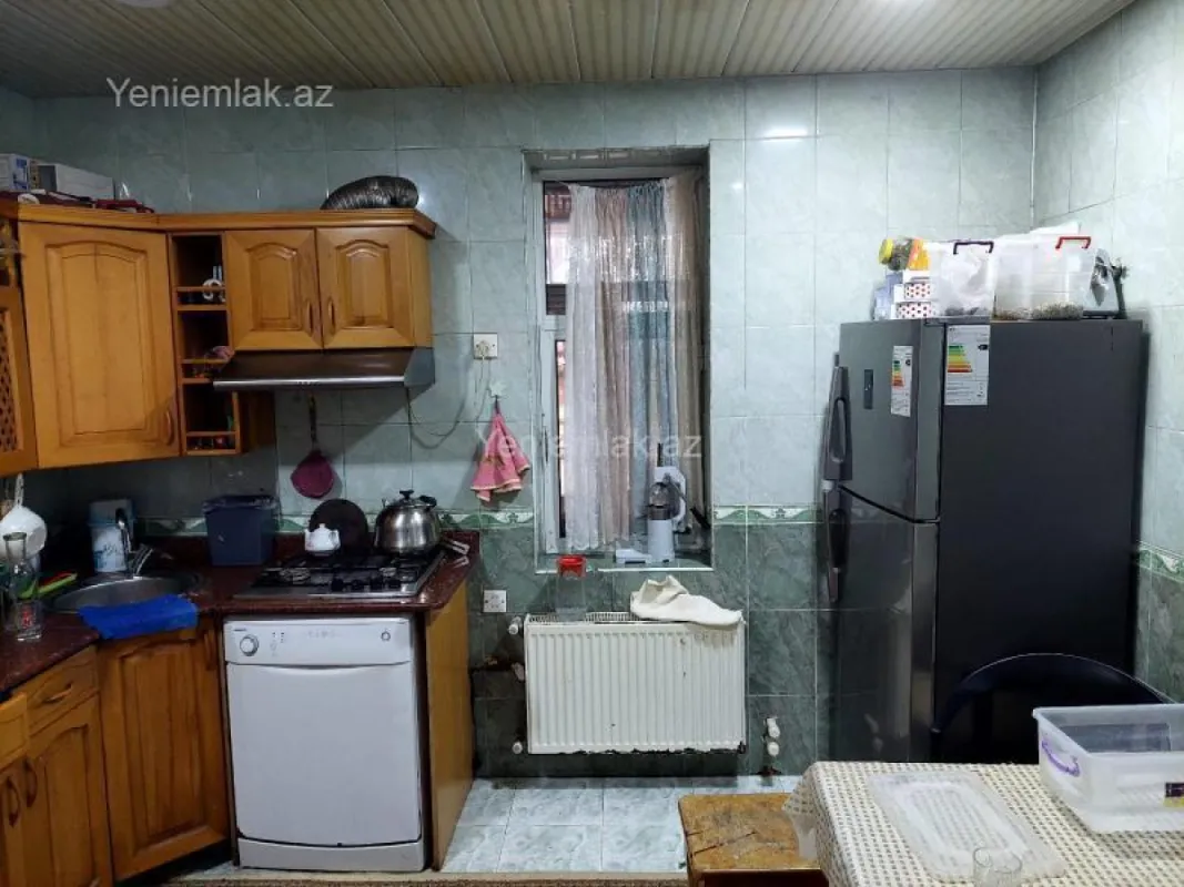 Satılır 5 otaqlı həyət evi 165 m²