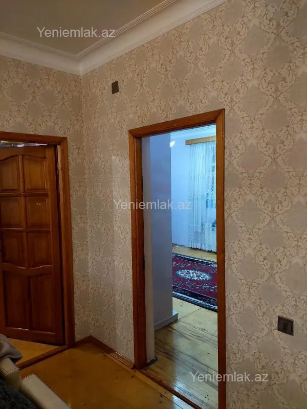 Satılır 5 otaqlı həyət evi 165 m²