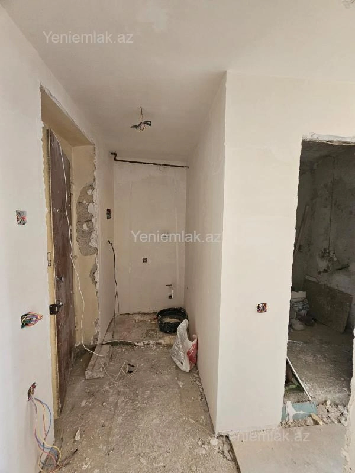 Satılır 2 otaqlı köhnə tikili 40 m²