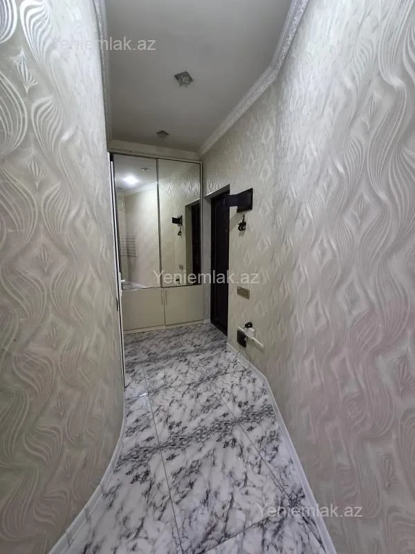 Satılır 2 otaqlı yeni tikili 60 m²