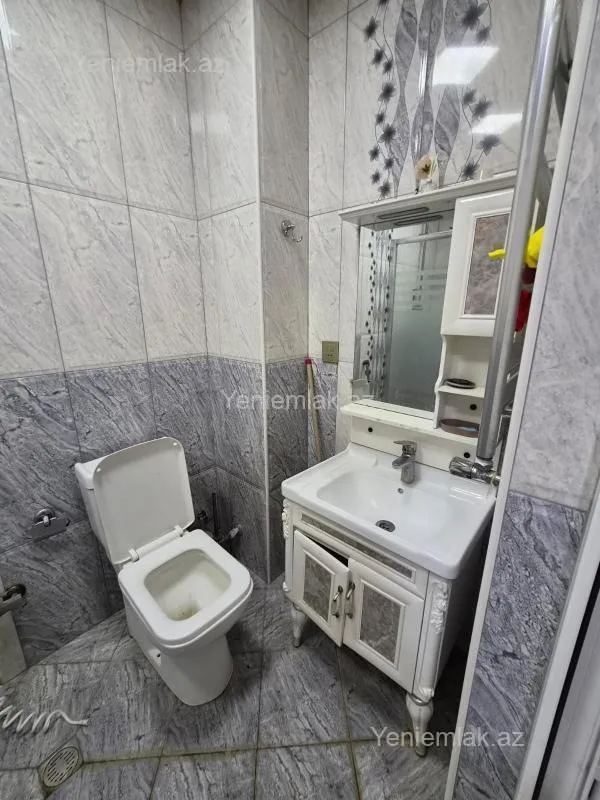 Satılır 2 otaqlı yeni tikili 60 m²