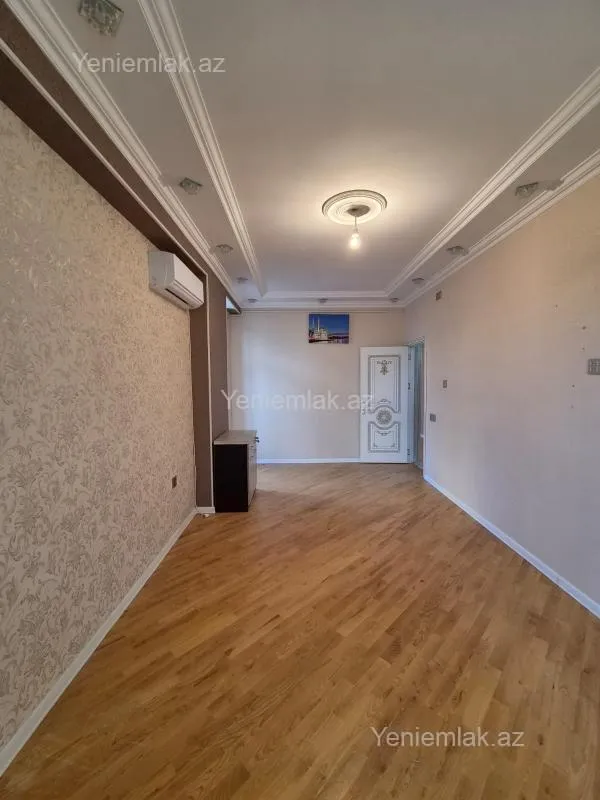 Satılır 2 otaqlı yeni tikili 60 m²