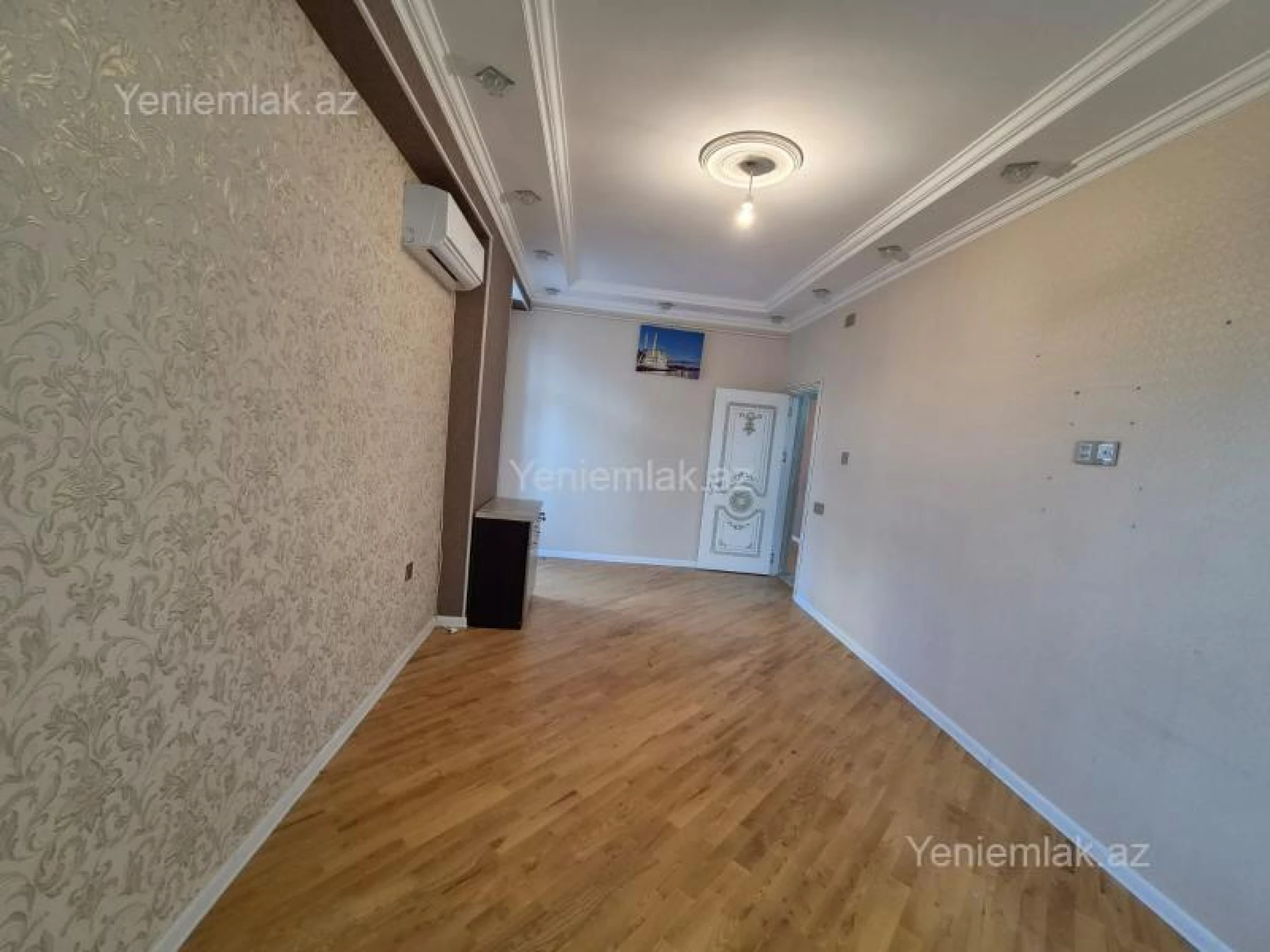 Satılır 2 otaqlı yeni tikili 60 m²