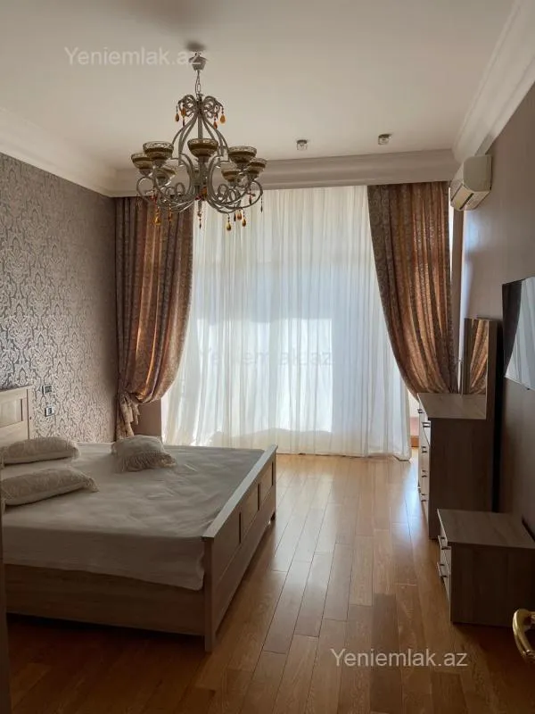 Satılır 4 otaqlı yeni tikili 244 m²