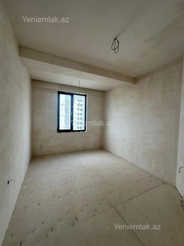 Satılır 3 otaqlı yeni tikili 82 m²