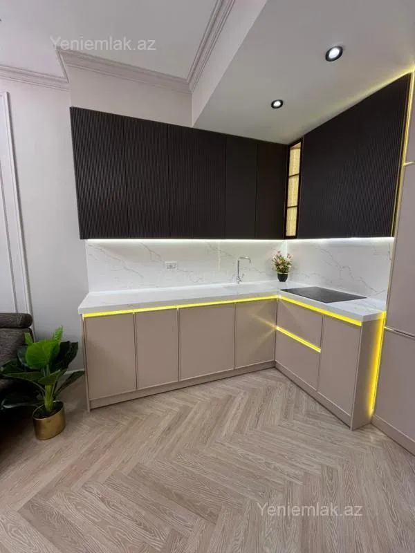Satılır 3 otaqlı yeni tikili 82 m²