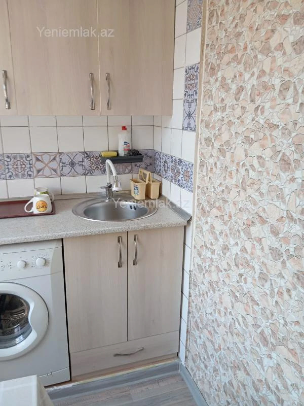 Satılır 2 otaqlı köhnə tikili 40 m²