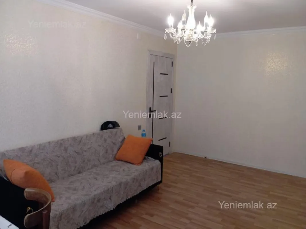 Satılır 2 otaqlı köhnə tikili 40 m²