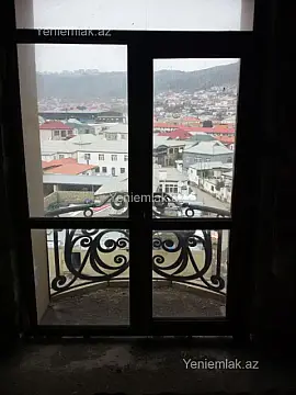 Satılır 5 otaqlı yeni tikili 220 m²