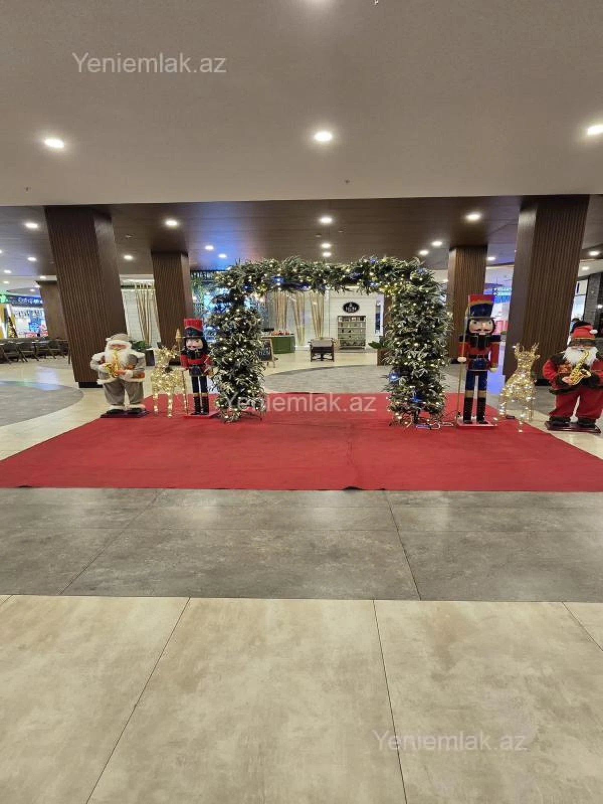 Satılır 4 otaqlı yeni tikili 200 m²