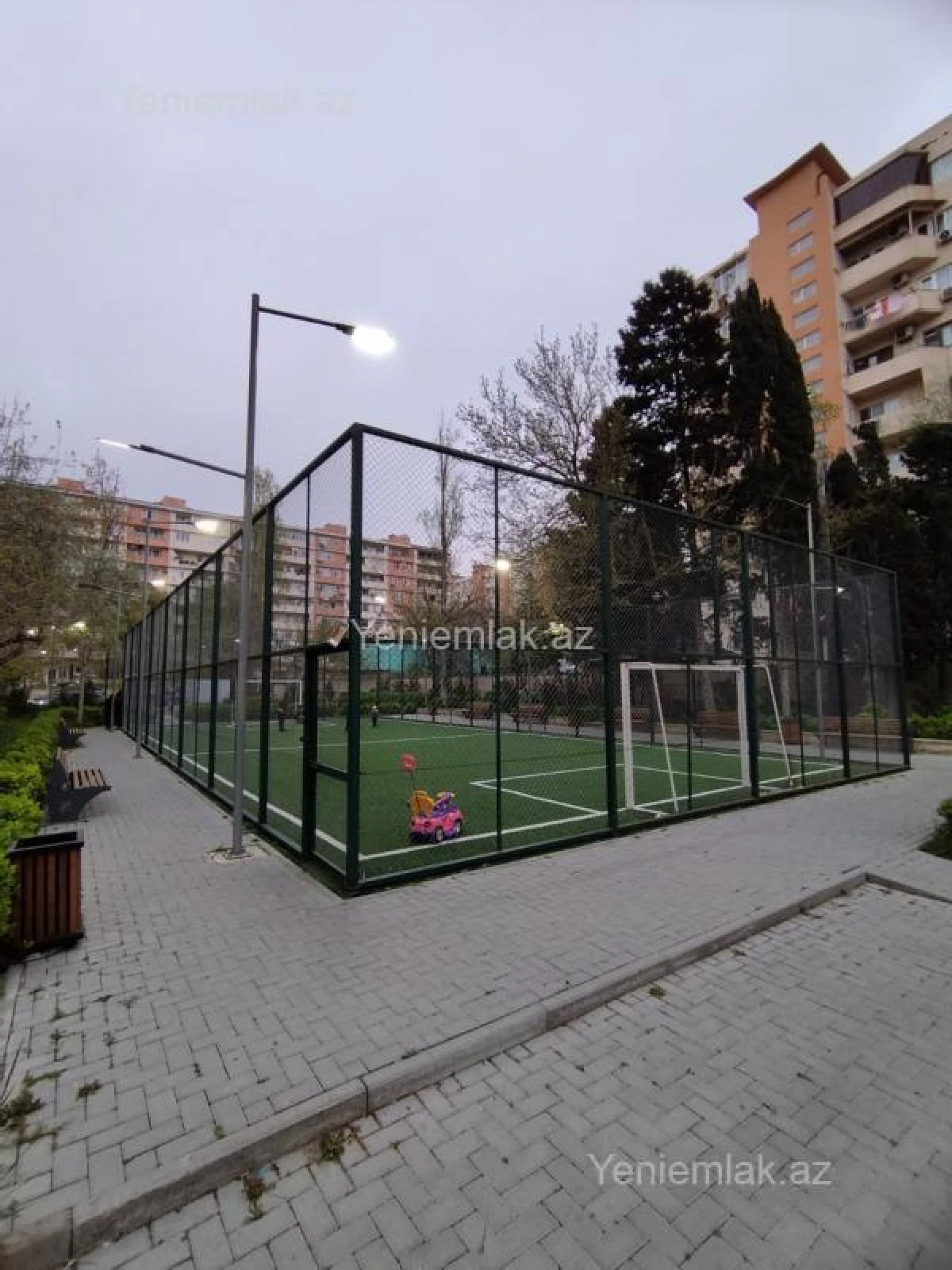 Satılır 1 otaqlı köhnə tikili 45 m²