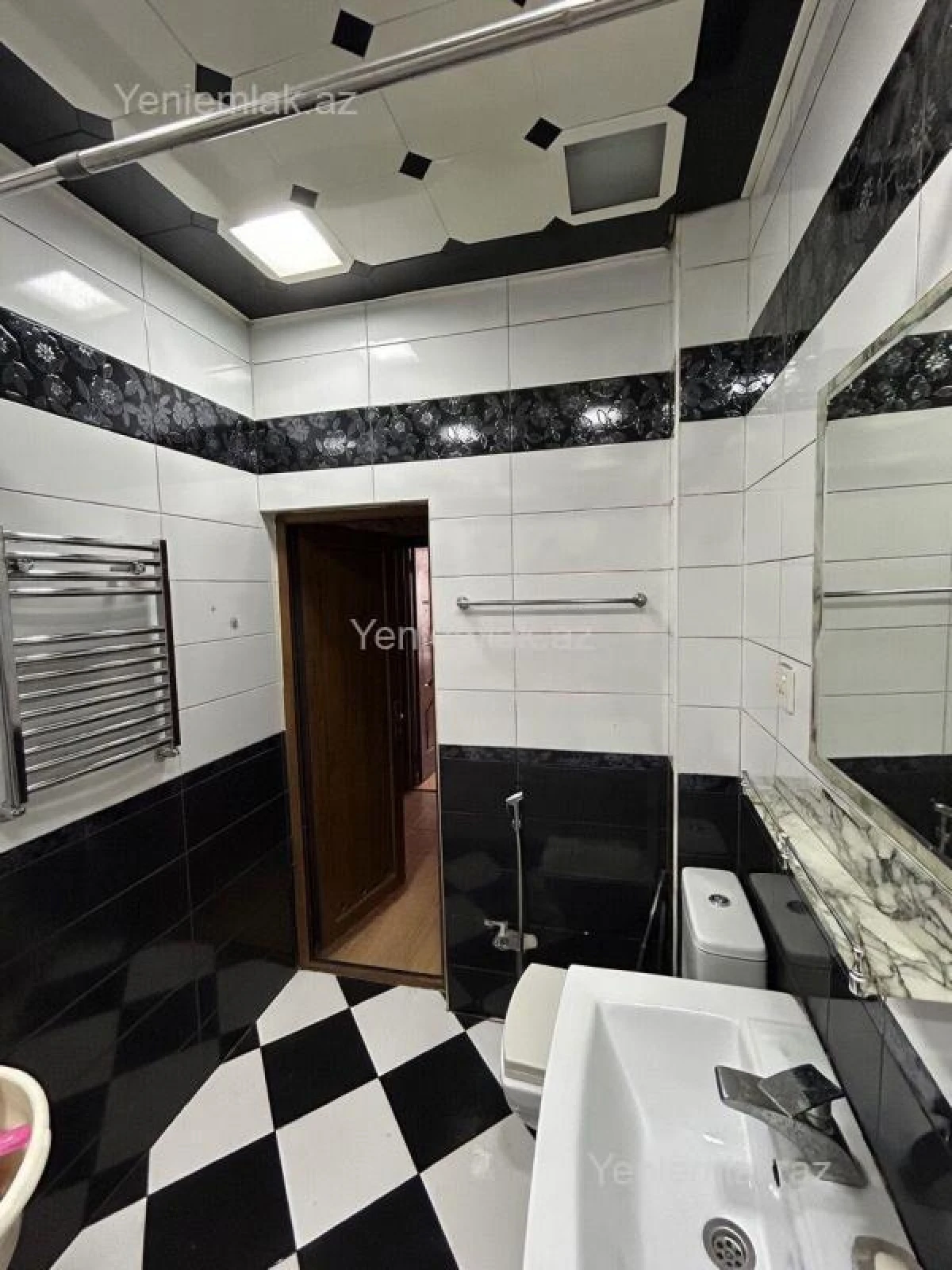 Satılır 2 otaqlı köhnə tikili 42 m²