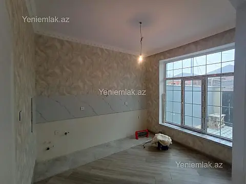 Satılır 3 otaqlı həyət evi 100 m²