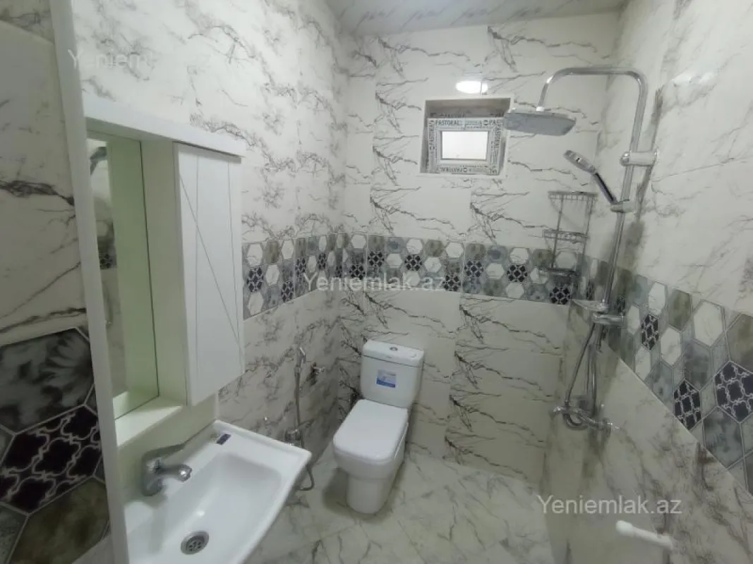 Satılır 3 otaqlı həyət evi 100 m²