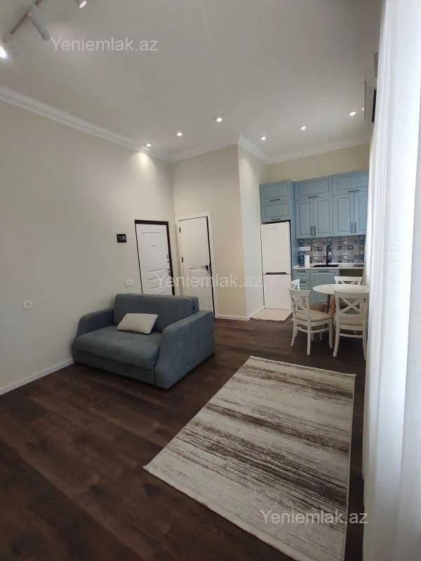 Satılır 1 otaqlı ofis 25 m²