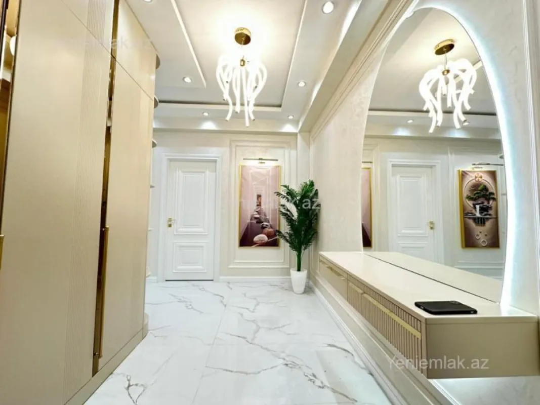 Satılır 3 otaqlı yeni tikili 112 m²