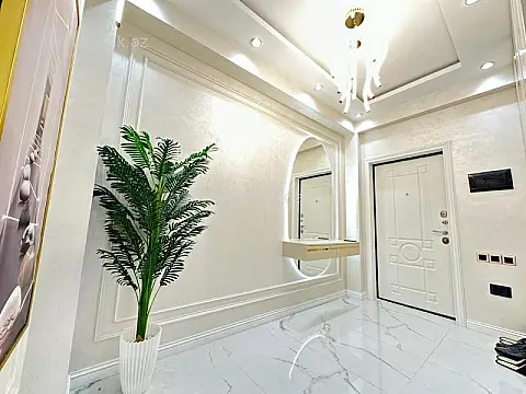 Satılır 3 otaqlı yeni tikili 112 m²
