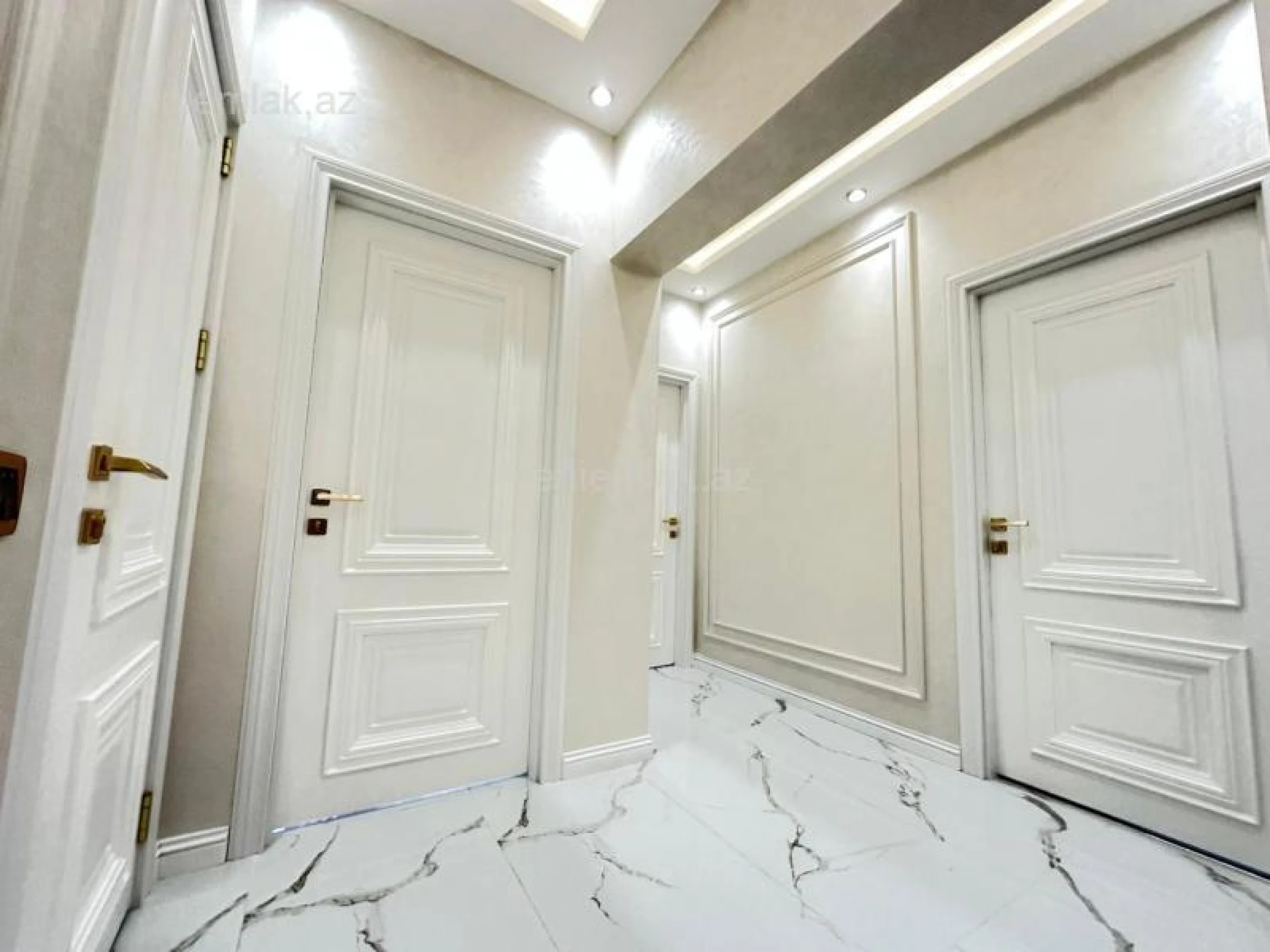 Satılır 3 otaqlı yeni tikili 112 m²