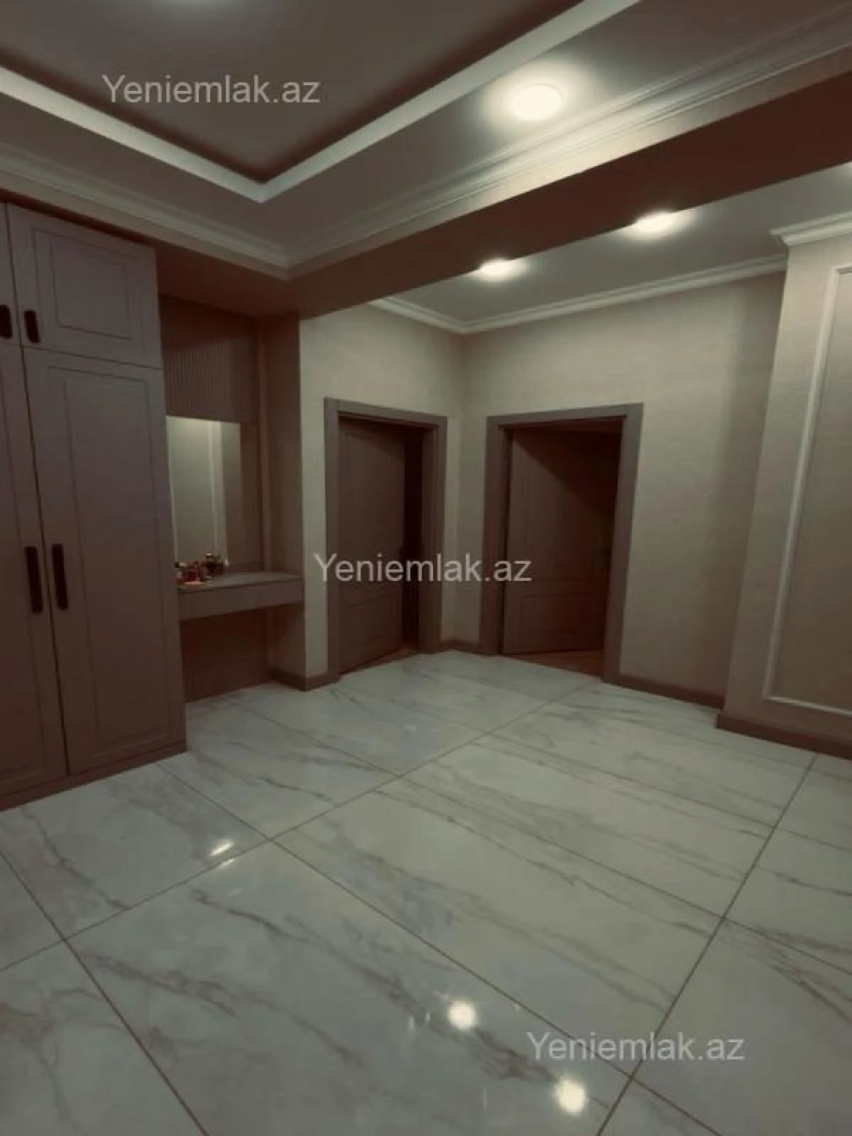 Satılır 2 otaqlı yeni tikili 64 m²