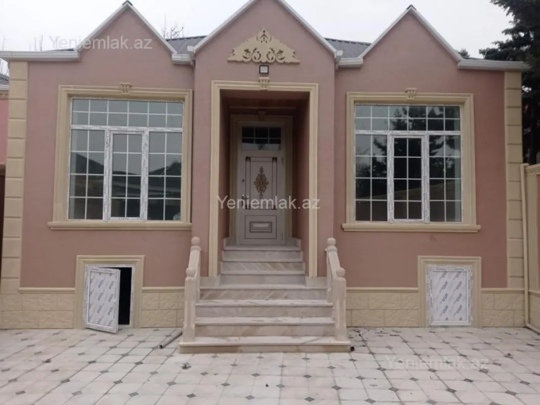 Satılır 4 otaqlı həyət evi 130 m²