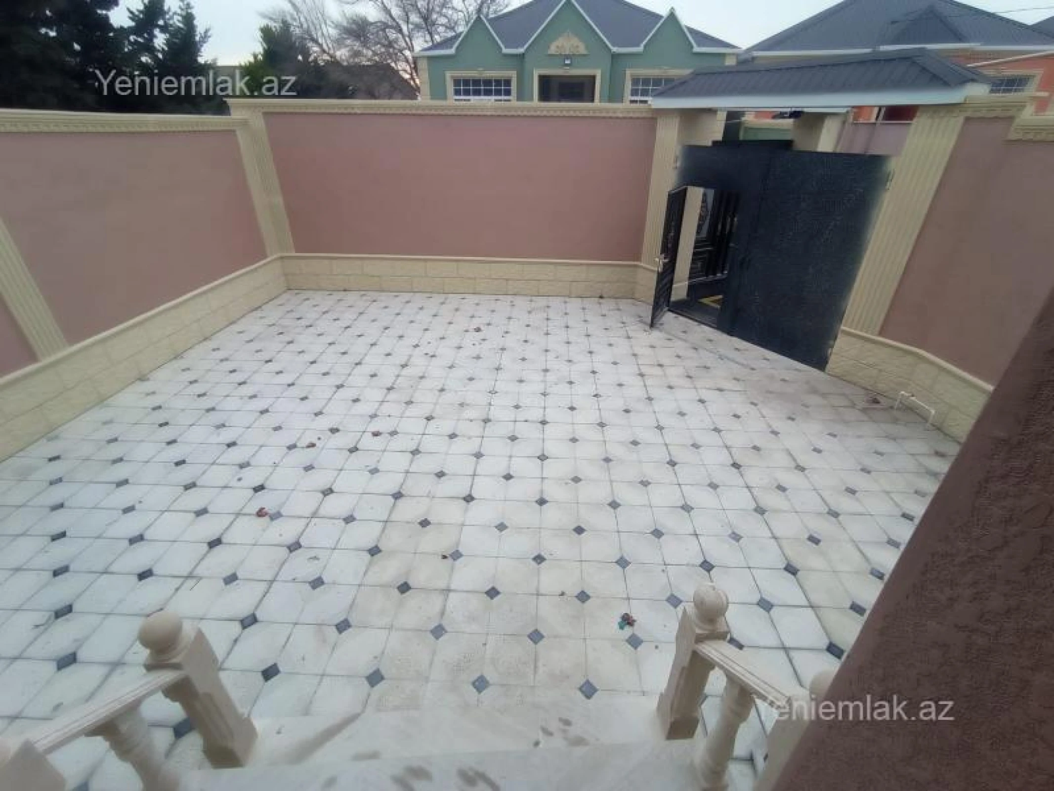 Satılır 4 otaqlı həyət evi 130 m²