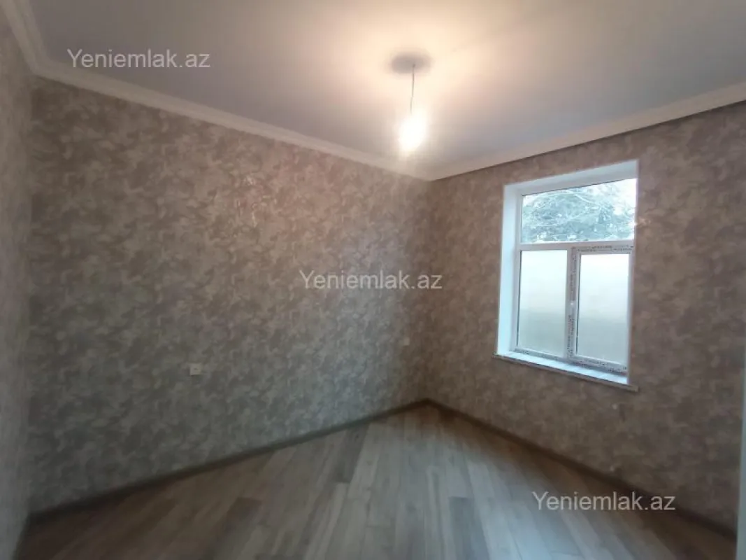 Satılır 4 otaqlı həyət evi 130 m²