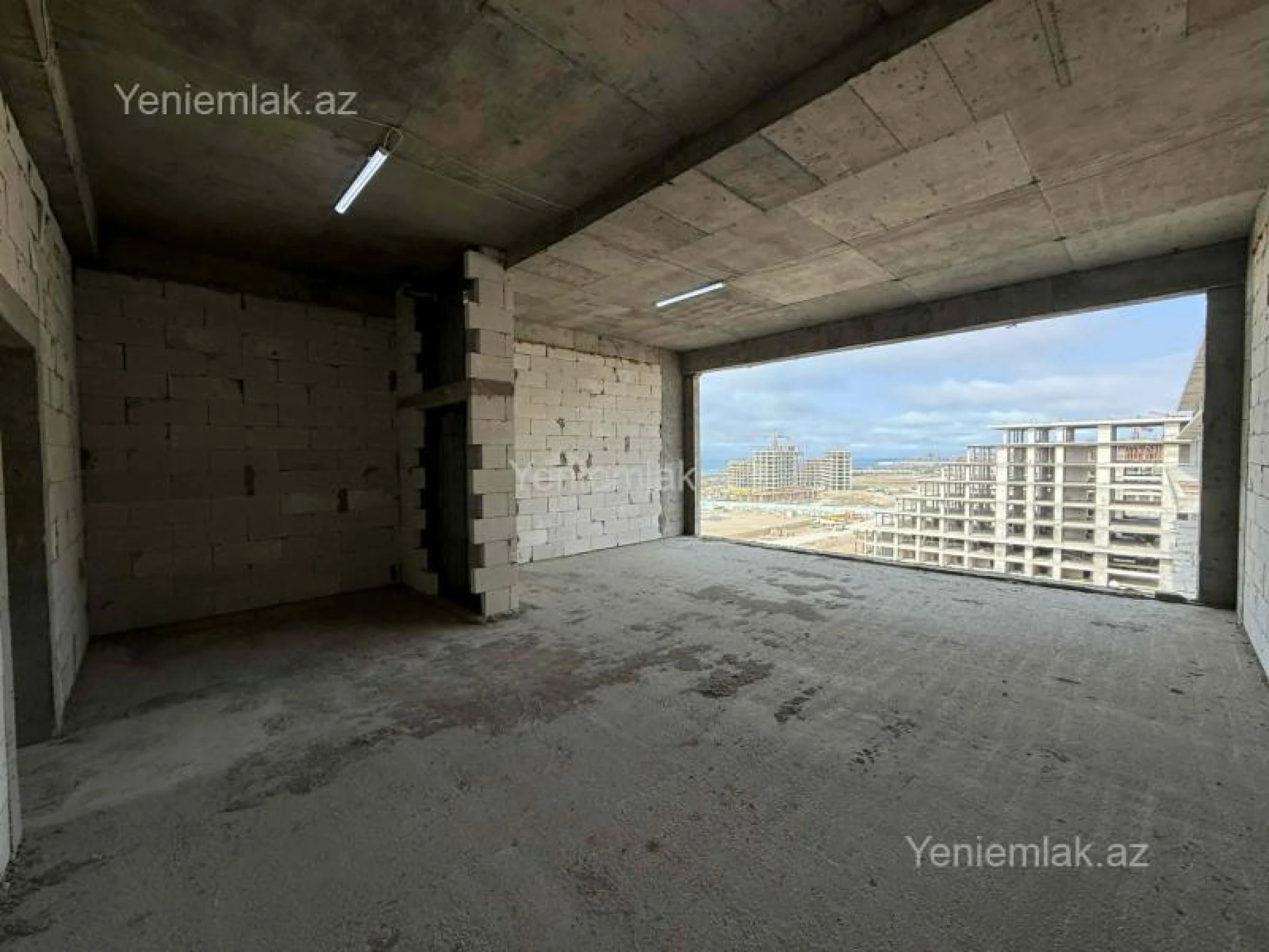 Satılır 2 otaqlı yeni tikili 69.5 m²