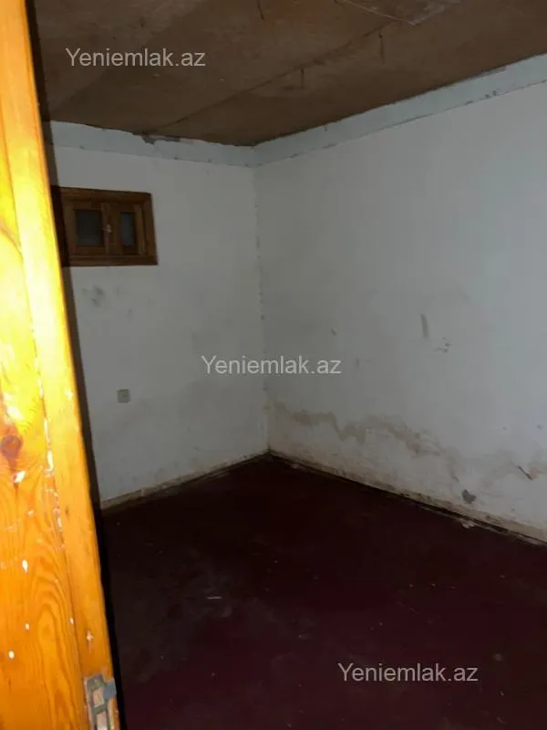 Satılır 3 otaqlı köhnə tikili 110 m²