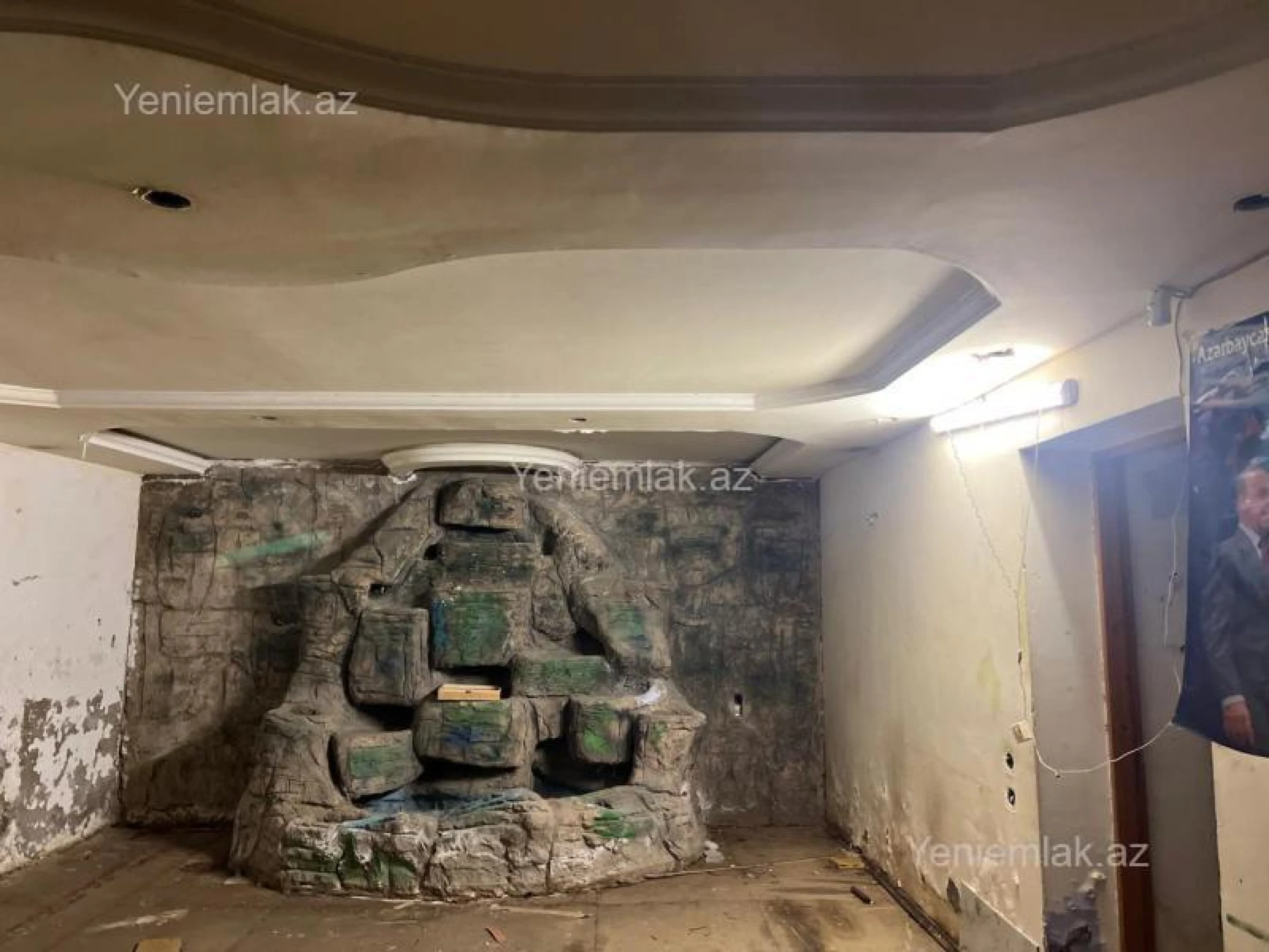 Satılır 3 otaqlı köhnə tikili 110 m²