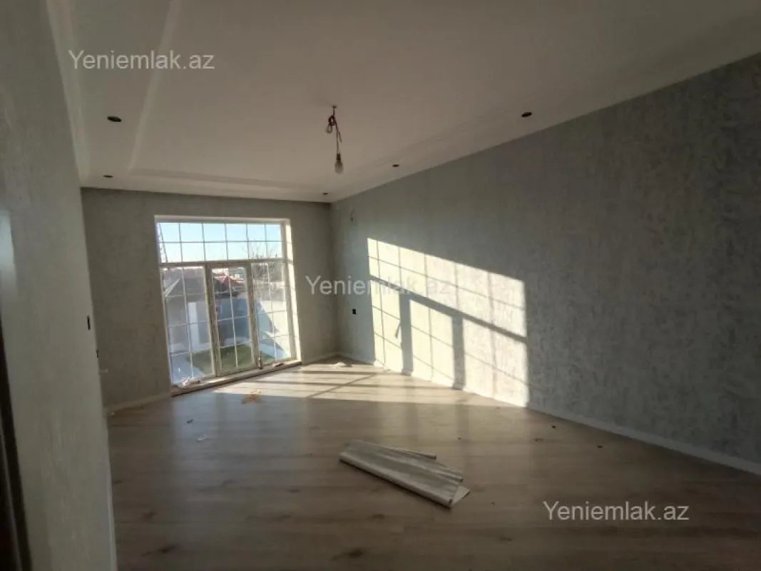 Satılır 4 otaqlı həyət evi 140 m²