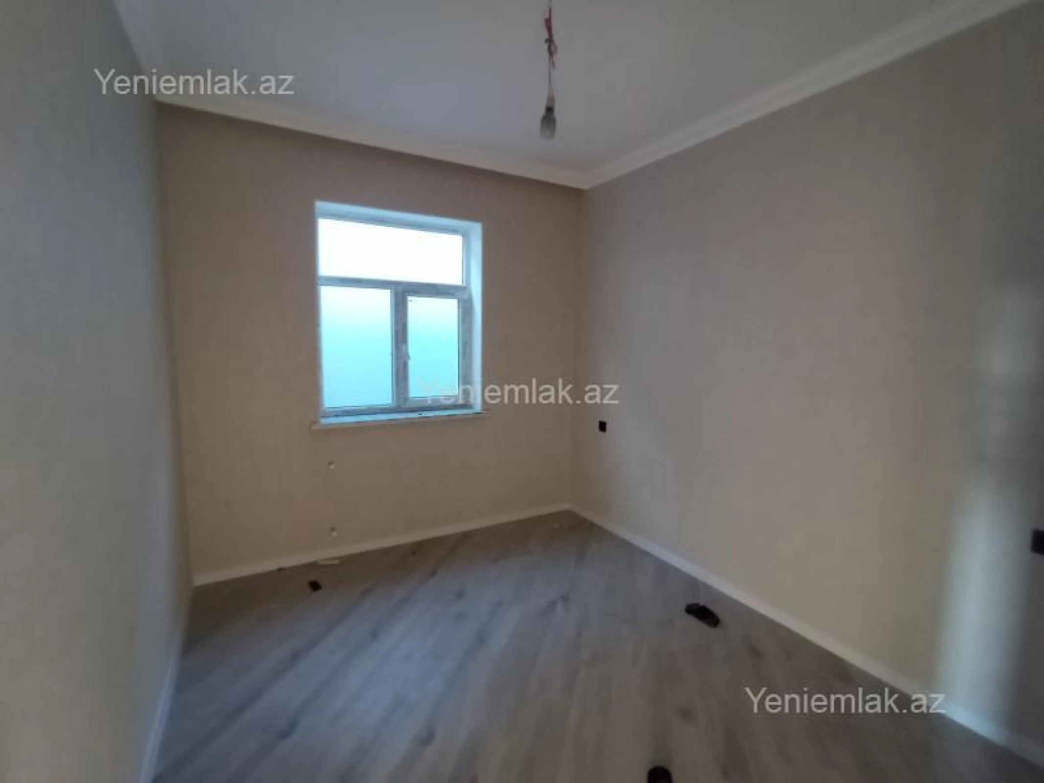 Satılır 4 otaqlı həyət evi 140 m²