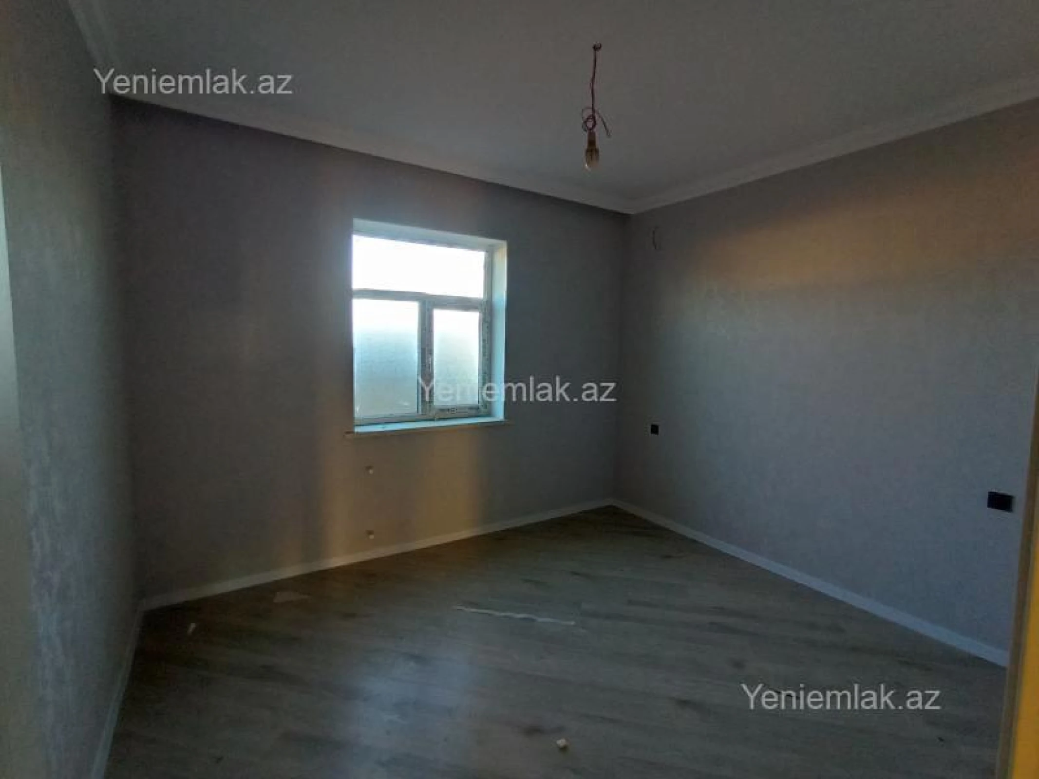 Satılır 4 otaqlı həyət evi 140 m²