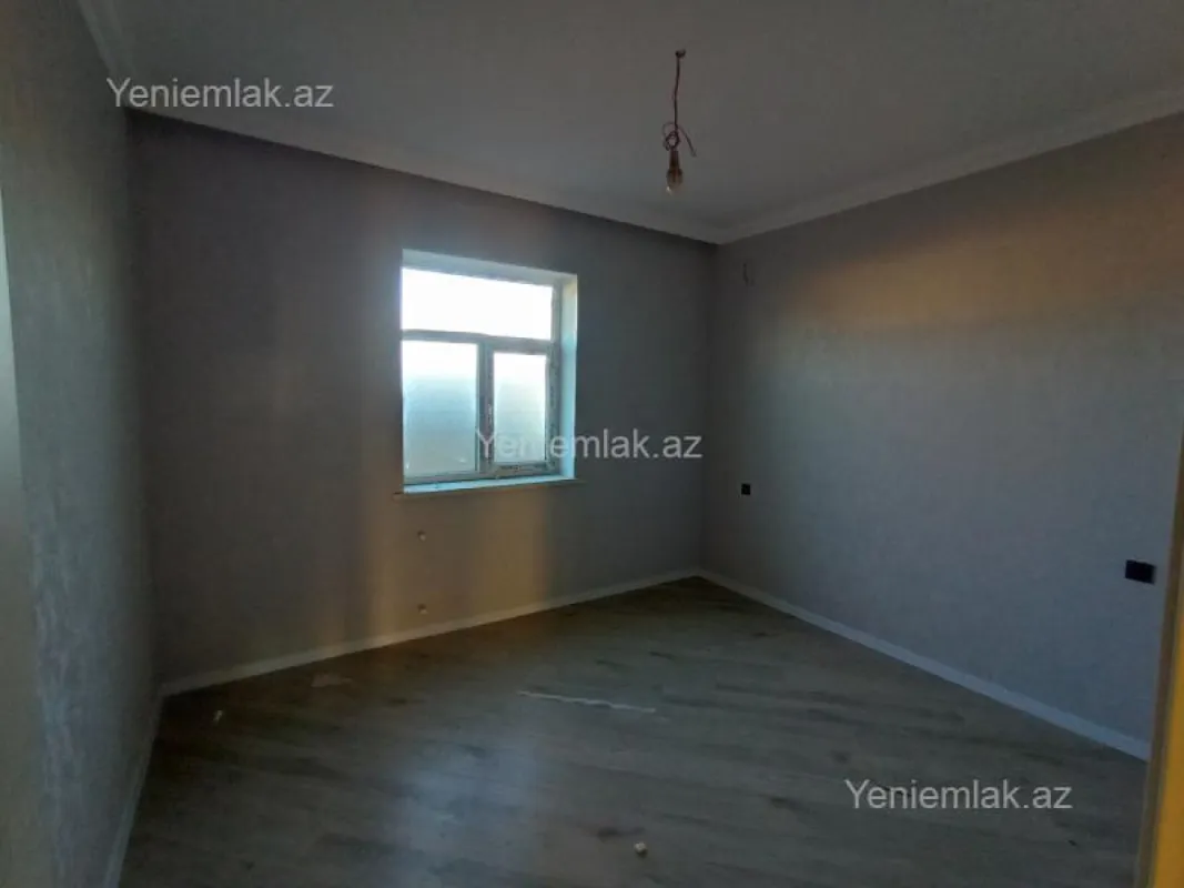 Satılır 4 otaqlı həyət evi 140 m²