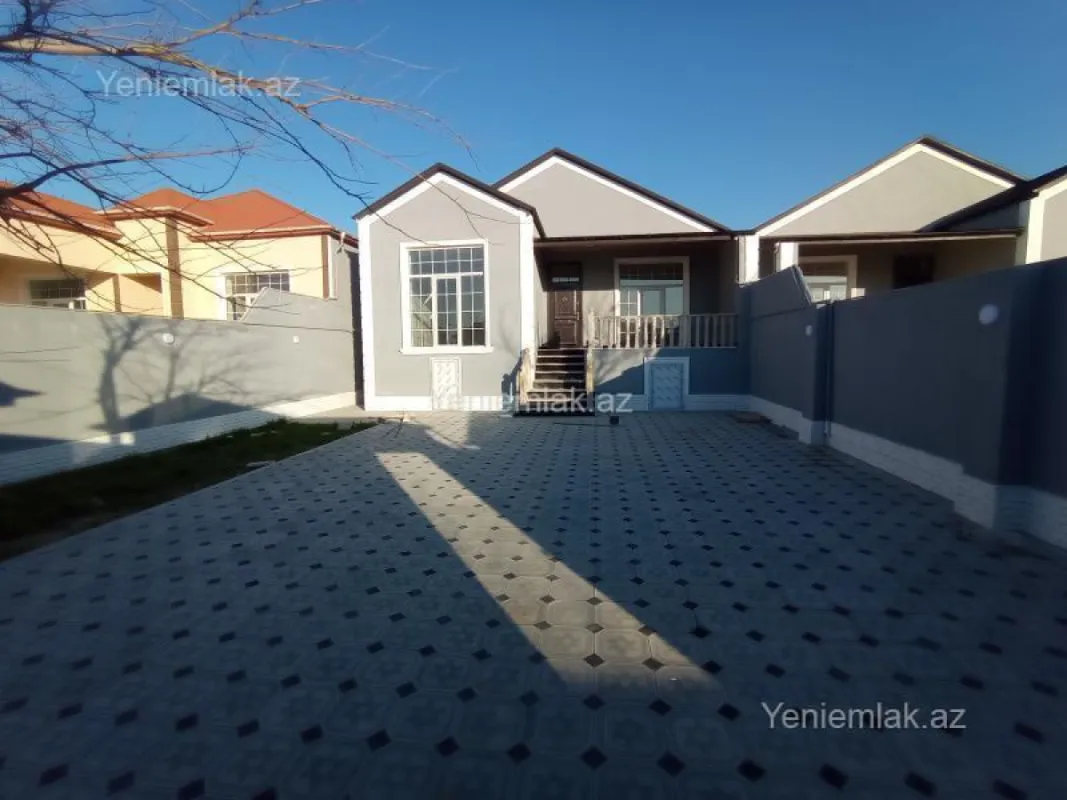 Satılır 4 otaqlı həyət evi 140 m²