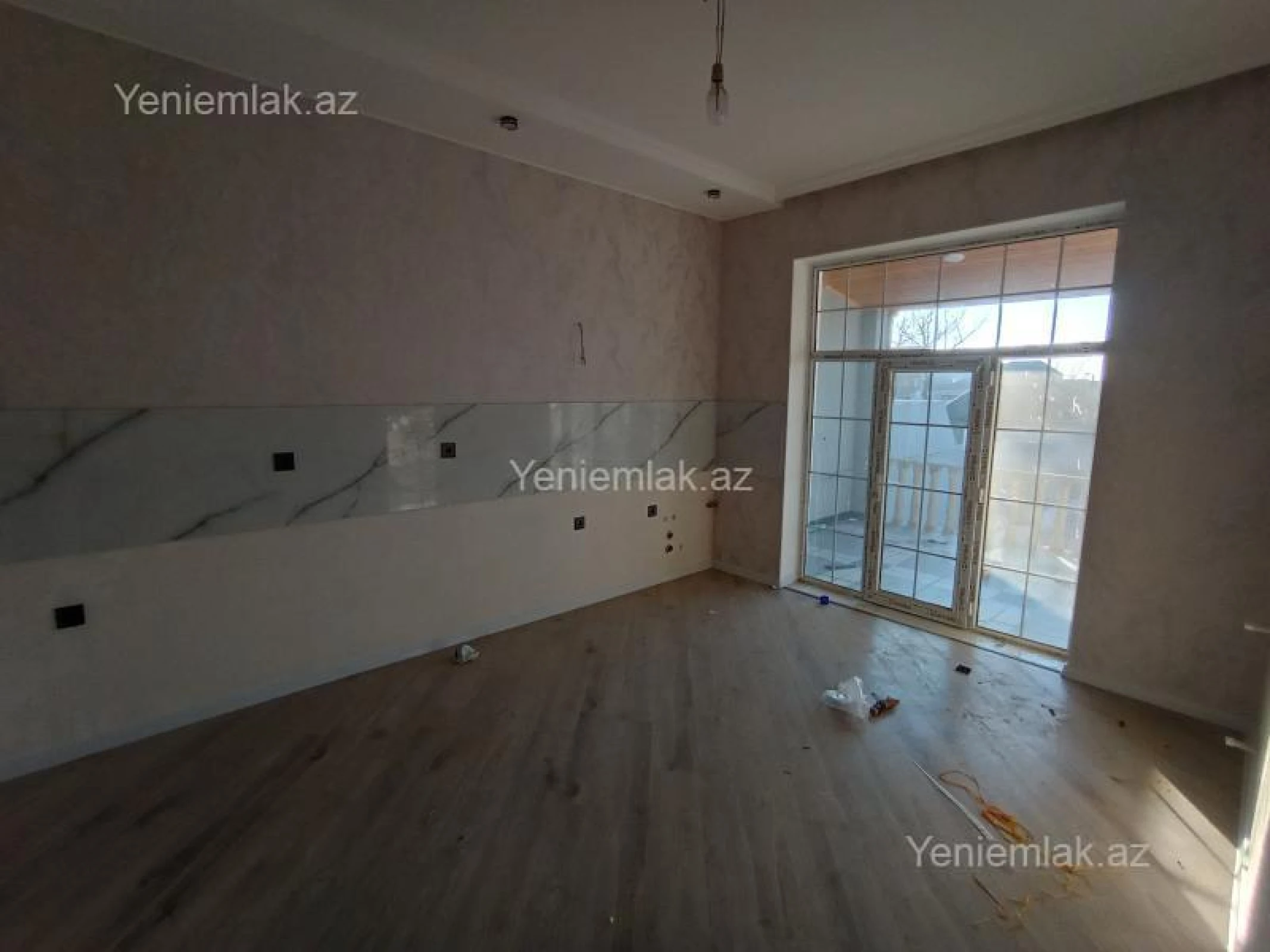 Satılır 4 otaqlı həyət evi 140 m²